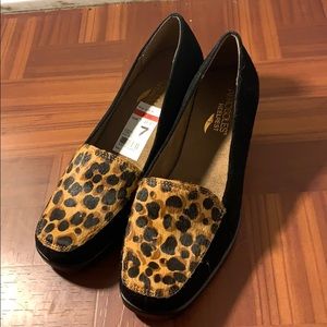 COPY - NWT (no box) cheetah/black wedge